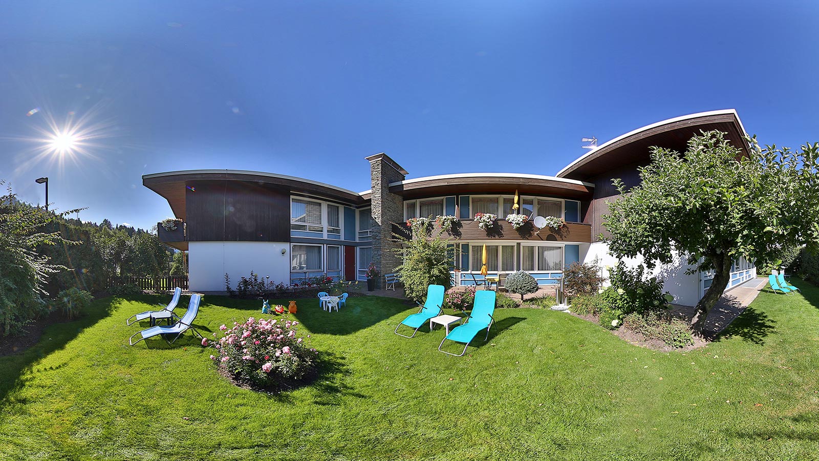 Residence Arnika Innichen Blick in den Garten