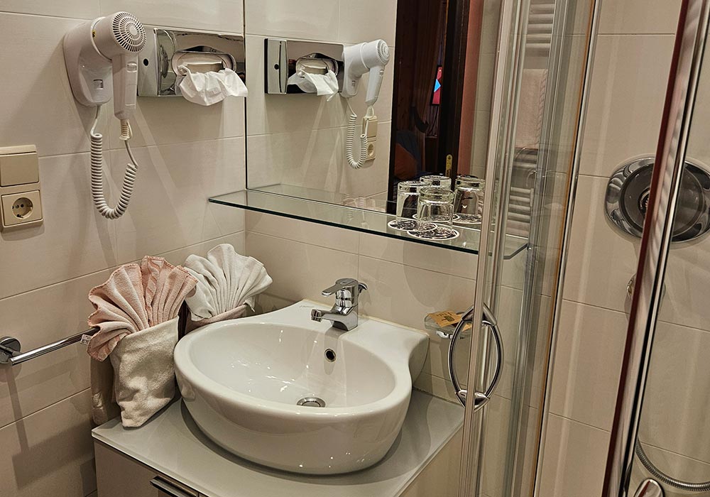 residence-arnika-app-bad-3